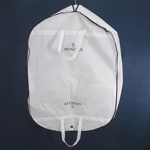 MONCLER（ショップ袋）のフリマアイテム一覧