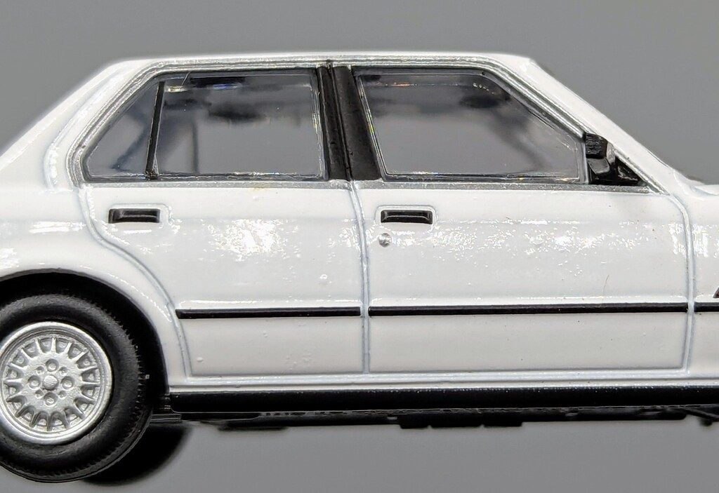 トミーテック TOMICA LIMITED VINTAGE NEO BMW 325i 4ドア(白) LV-N93a