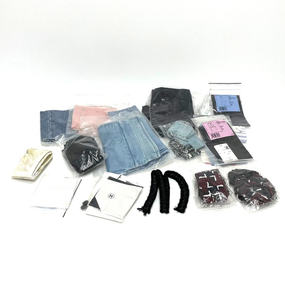 シャネル CC ココマーク ボタンセット ハギレ山 アウターその他 - メルカリ 