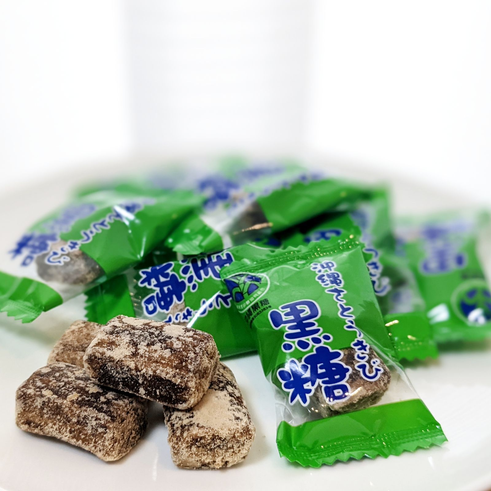 【人気】多良間島のひとくち黒糖 110ｇ×3袋 送料無料 黒糖本舗 垣乃花