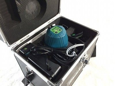 makita マキタ 10.8V 充電式屋内 屋外兼用墨出し器 SK10GD 本体 受光機 LDG-5 バッテリー1個 パーツ 充電器 ケース