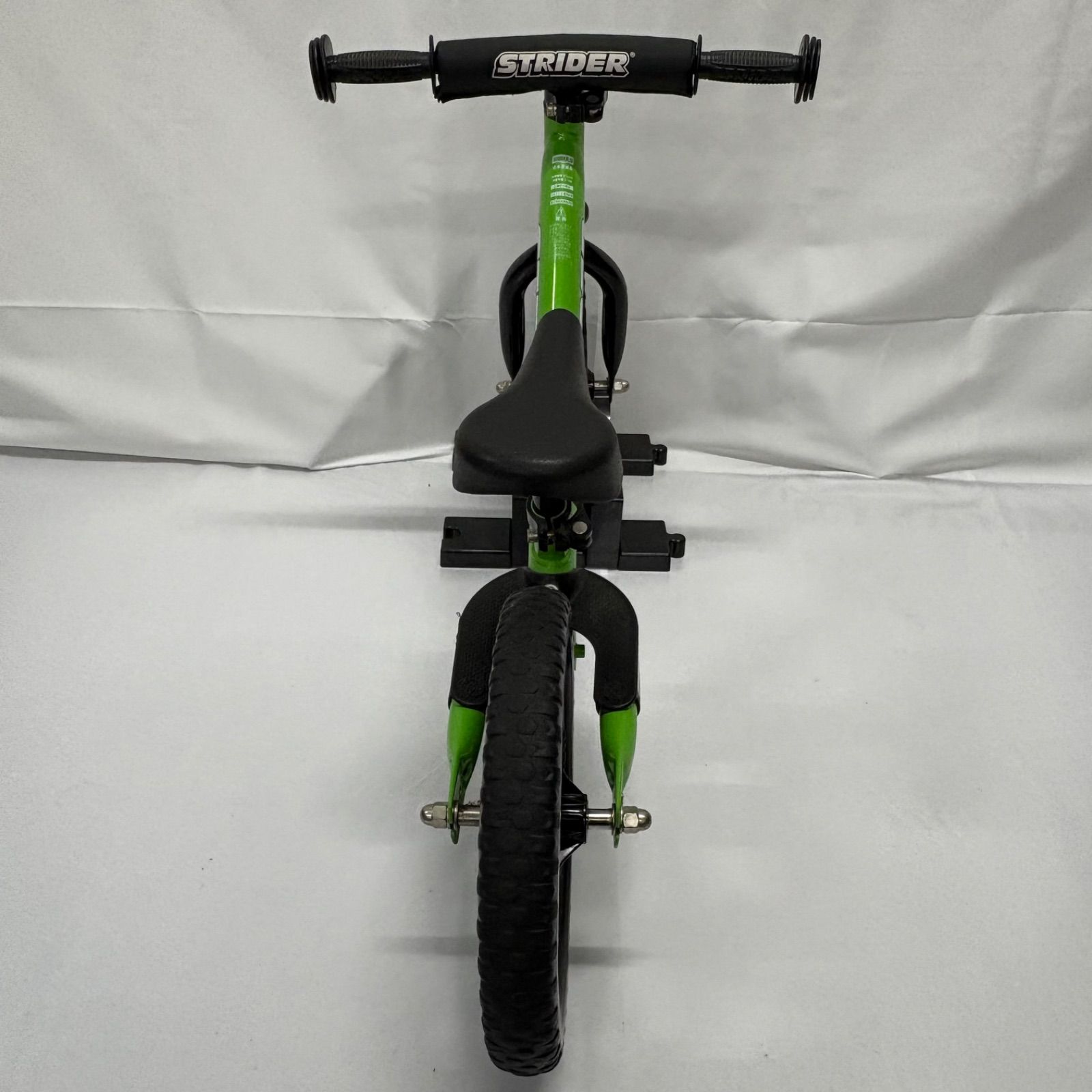 【美品】STRIDER バランスバイク グリーン 12インチ Amazon.co.jp: ストライダー スポーツモデル (STRIDER Sport) 12インチ