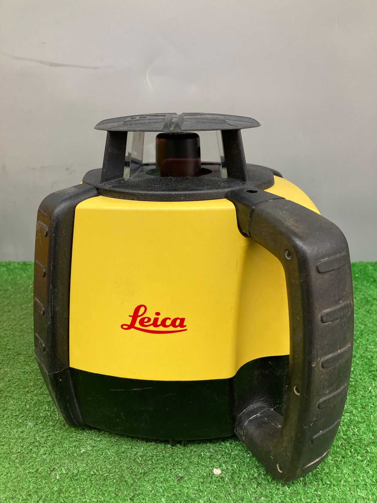 中古品】【0921】☆Leica ライカ 自動整準回転レーザーレベル RUGBY 