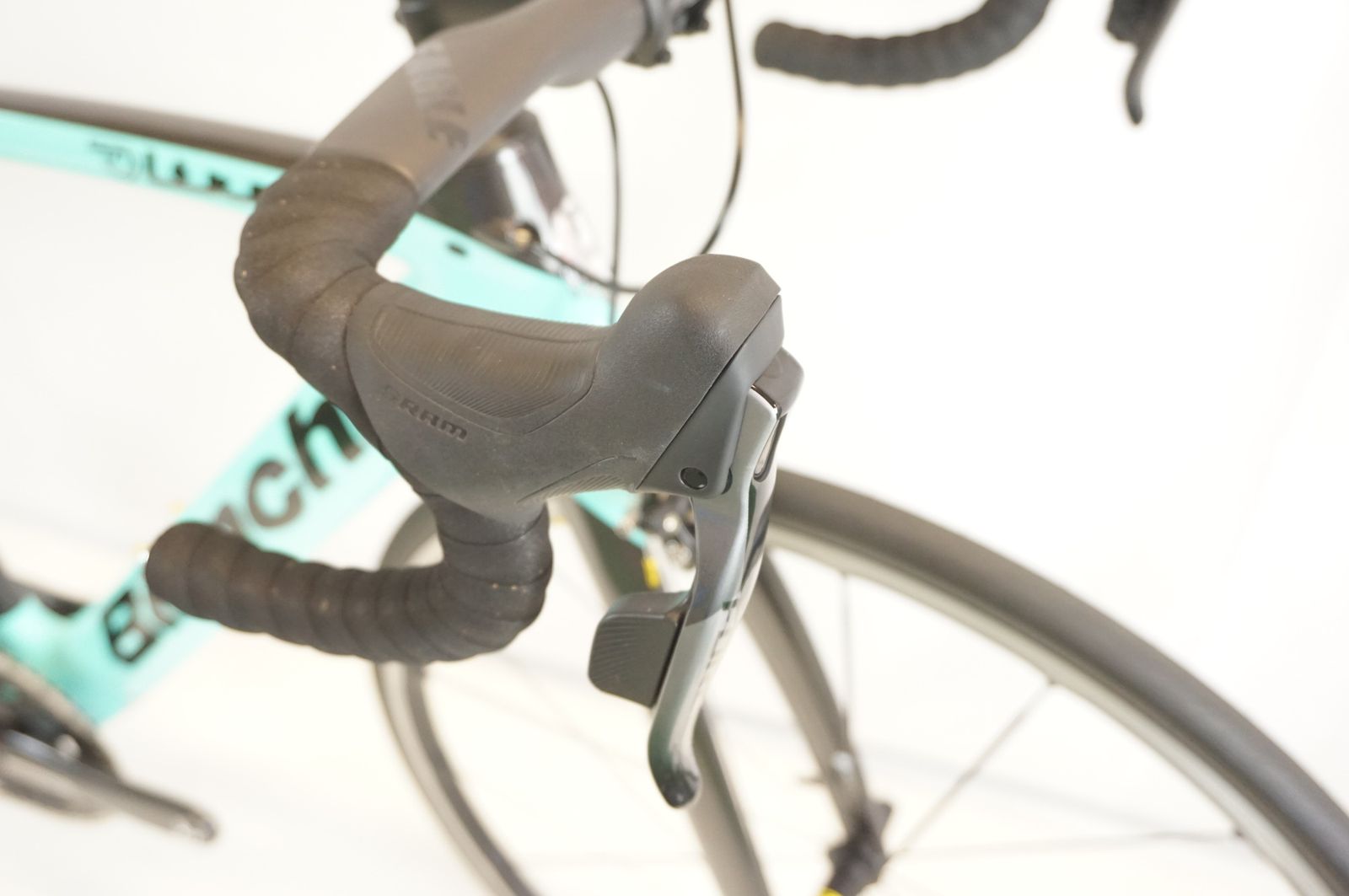 BIANCHI ビアンキ