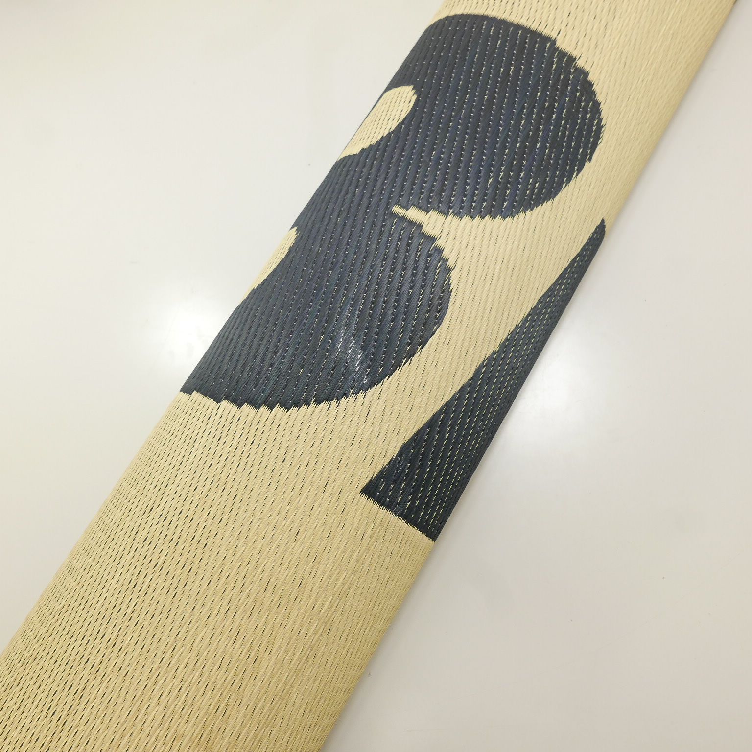 ◆新品タグ付◆ FCRB AUTHENTIC LOGO IGUSA MAT 黒 F.C.Real Bristol（エフシーレアルブリストル）の「EMBLEM IGUSA