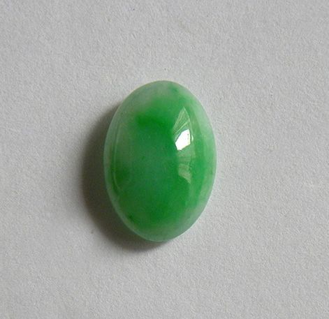 豊富な，定番人気 ヒスイ 5.987ct ルース 鑑付き オーバル カボション 一粒 一個 翡翠 緑 グリーン 大粒 大きい 材料 素材 天然石 パーツ 【中古】 ルース(裸石)・原石