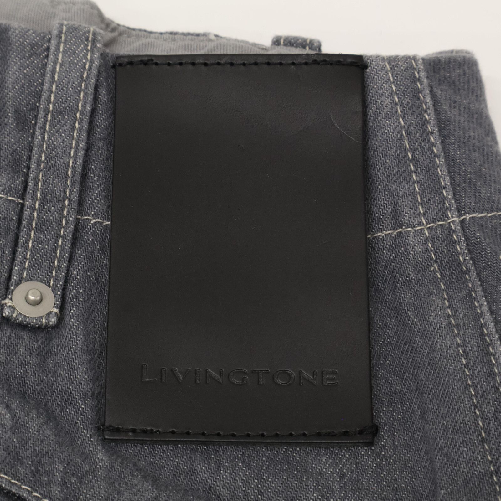 LIVINGTONE
