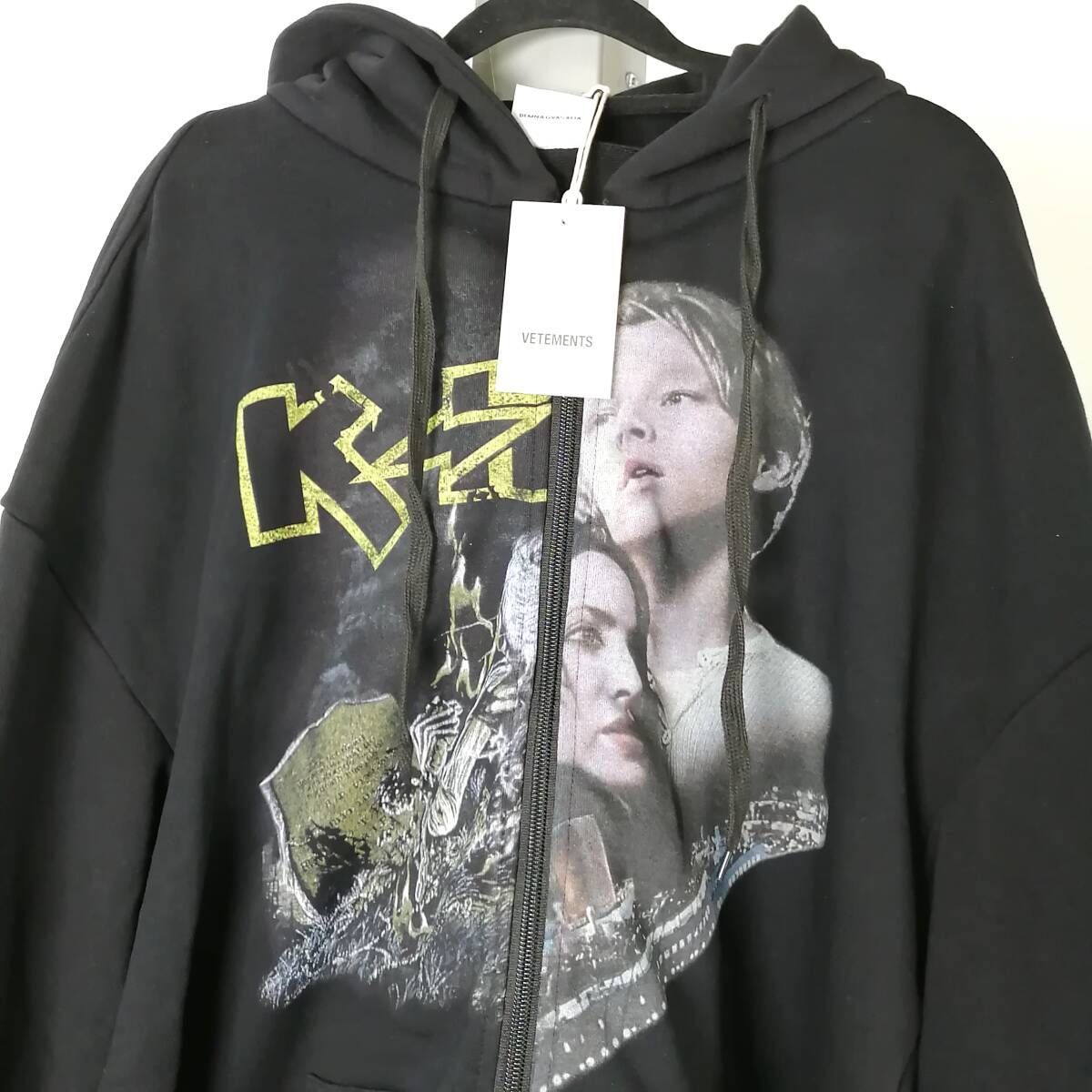 未使用】XSサイズ VETEMENTS 再構築ジップパーカー / KISS タイタニック ZIP-UP HOODIE BLACK ヴェトモン パーカー  (#D-14) - メルカリ