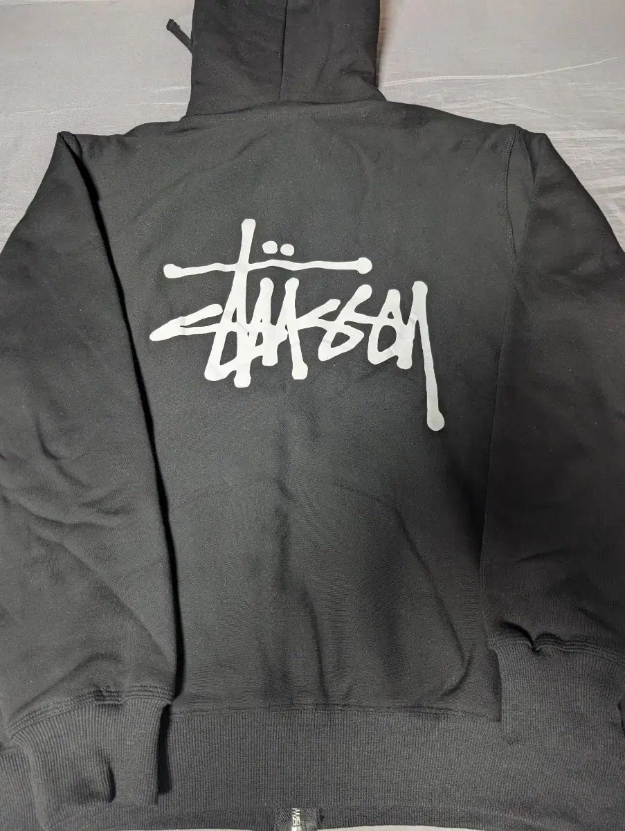 STUSSY ステューシー ベーシック フード付き ジップアップパーカー 黒 L