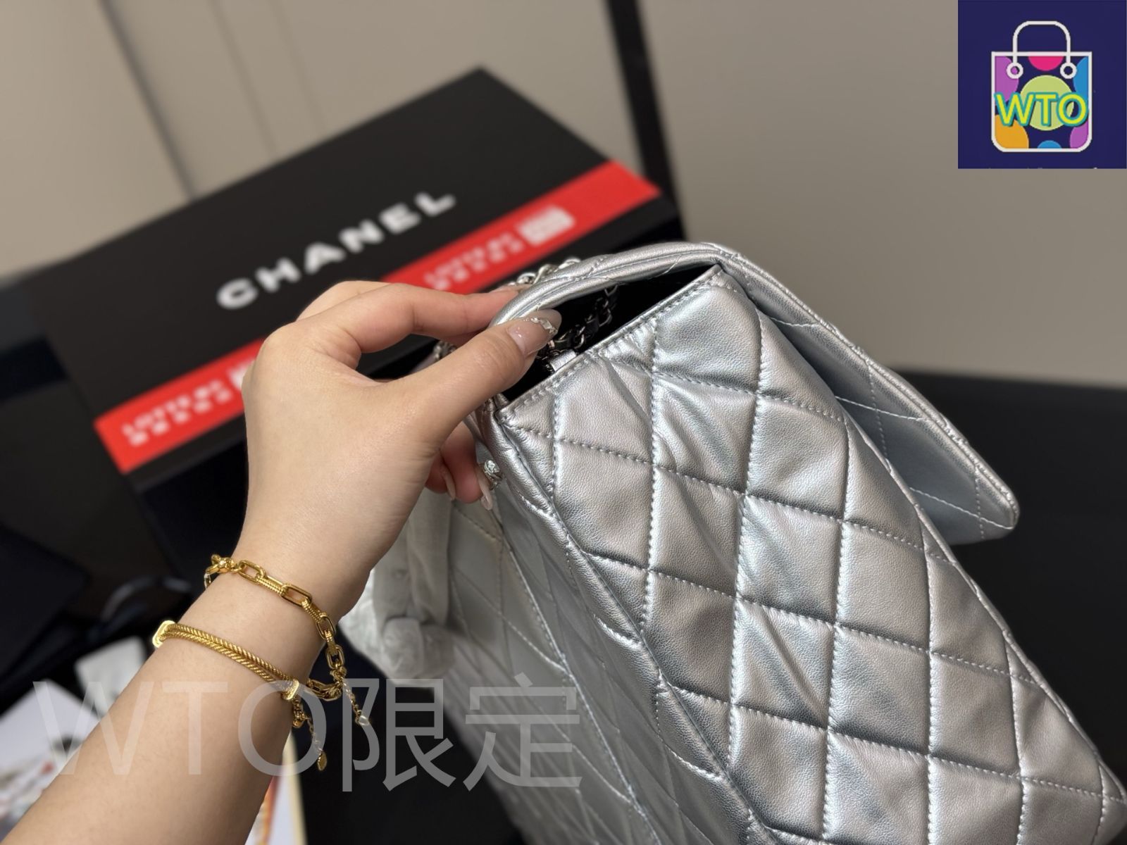 今日WTO】Chanel Vintage Airport Bag - シャネル ヴィンテージ
