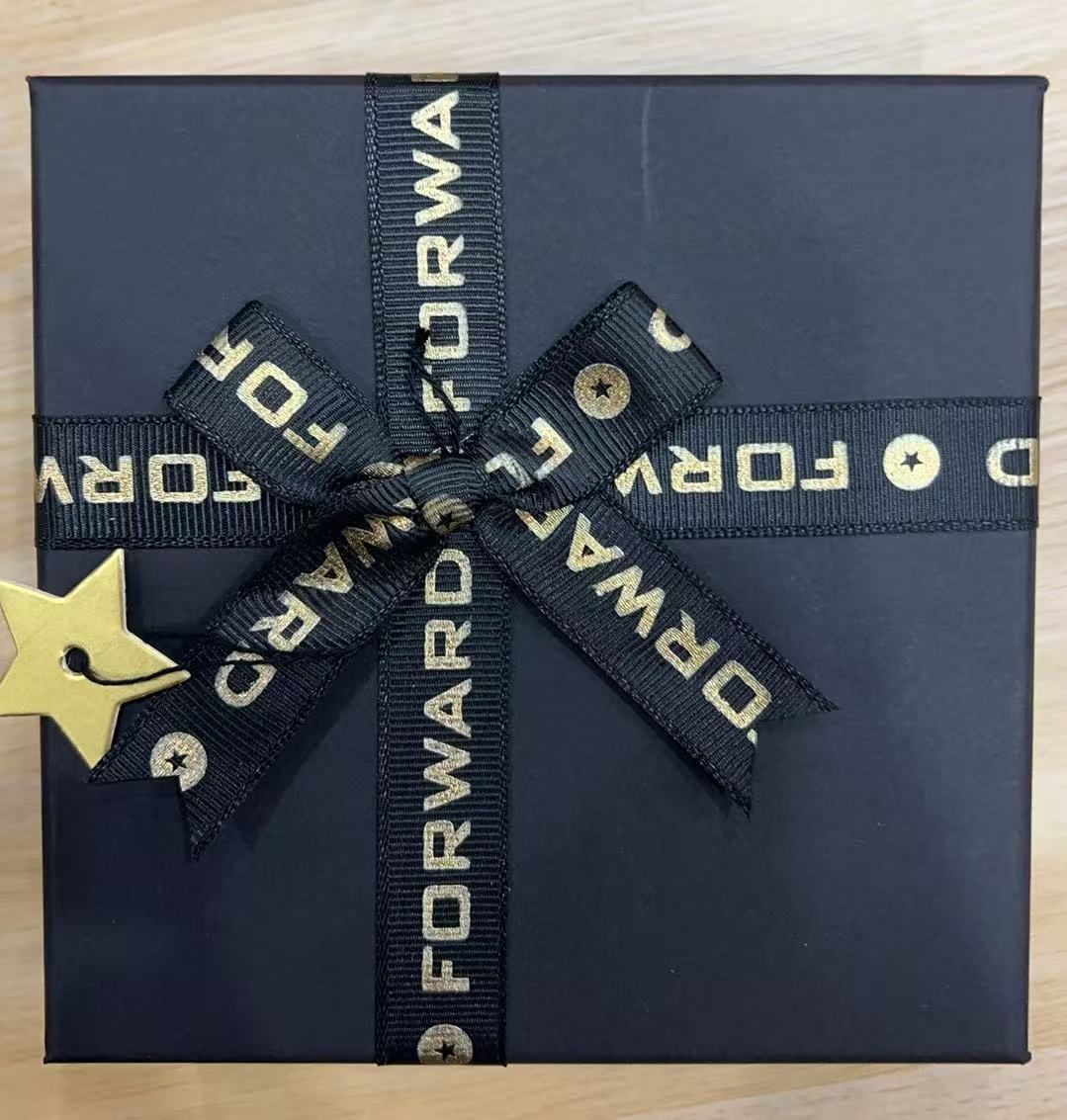 POP MART Zsiga 紙製の夢 ブラック フィギュア キーホルダー WWW_NOITHATQUANGTHANH_NET