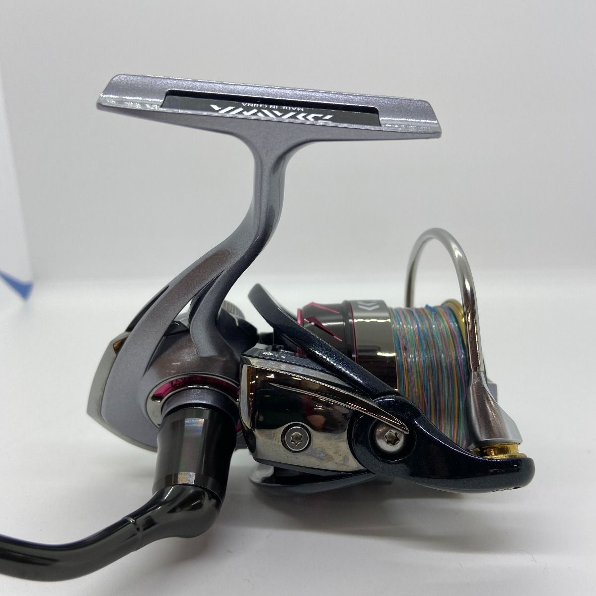 美品 ダイワ 紅牙MX 2508PE-H 00056195 ハンドル左右付け替え可能 スピニングリール ΨΨDAIWA ダイワ スピニングリール　 紅牙MX 2508PE-H　 箱付　 00056195