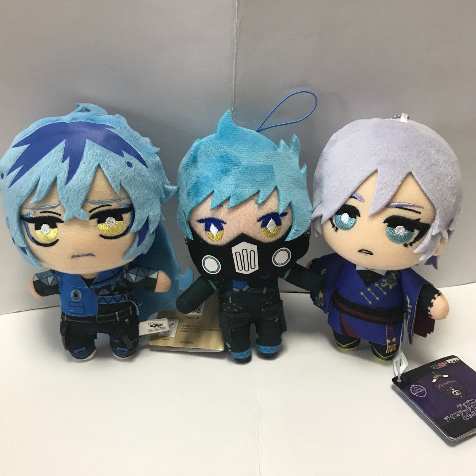 ツイステッドワンダーランド ぬいぐるみ 3種セット - メルカリ