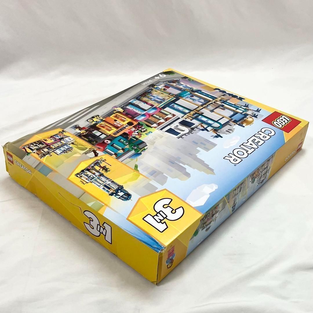 LEGO