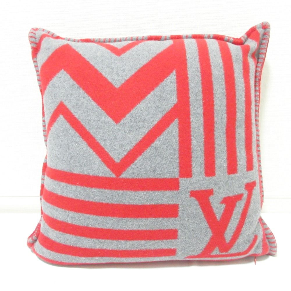 美品 25SS Louis Vuitton ルイヴィトン クッション・LV サミット S00