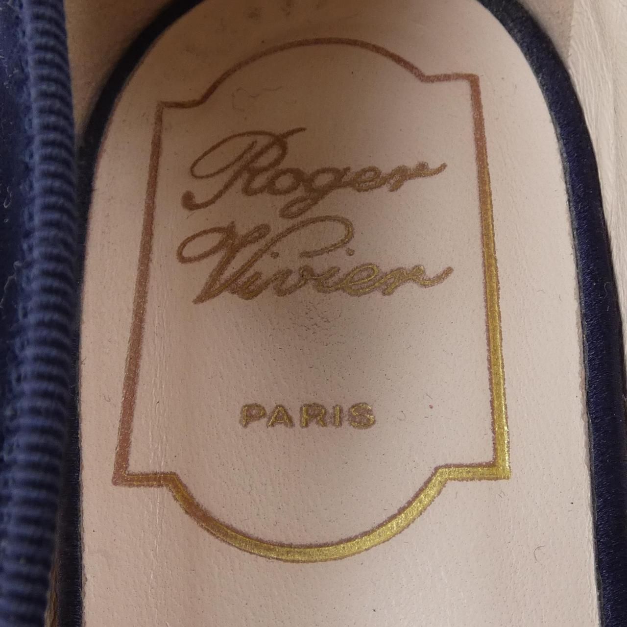 ロジェヴィヴィエ ROGER VIVIER トレ ヴィヴィエ ストラスバックル フラットシューズ KIN-KAAI_COM