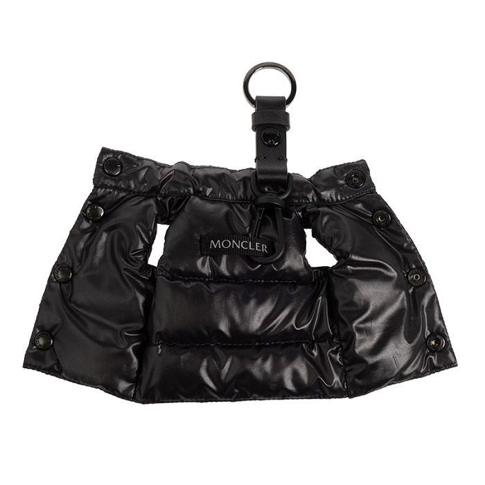 専用人気　モンクレール　キーリング　キーホルダー　チャーム　ブラック 人気 モンクレール キーリング キーホルダー チャーム ブラック