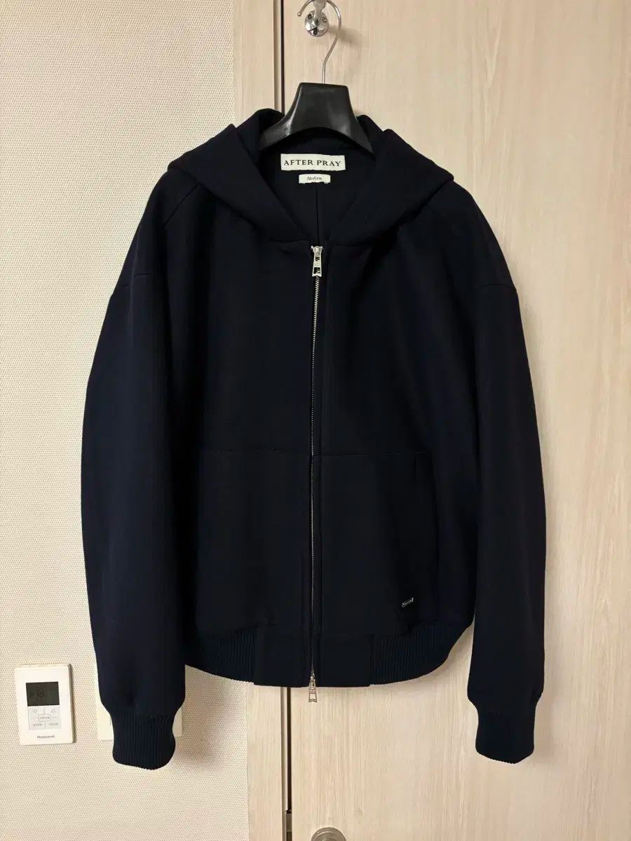 AFTER PRAY アフタープレイ M シモーネ フーディー ジップアップ ブルゾン ネイビー
