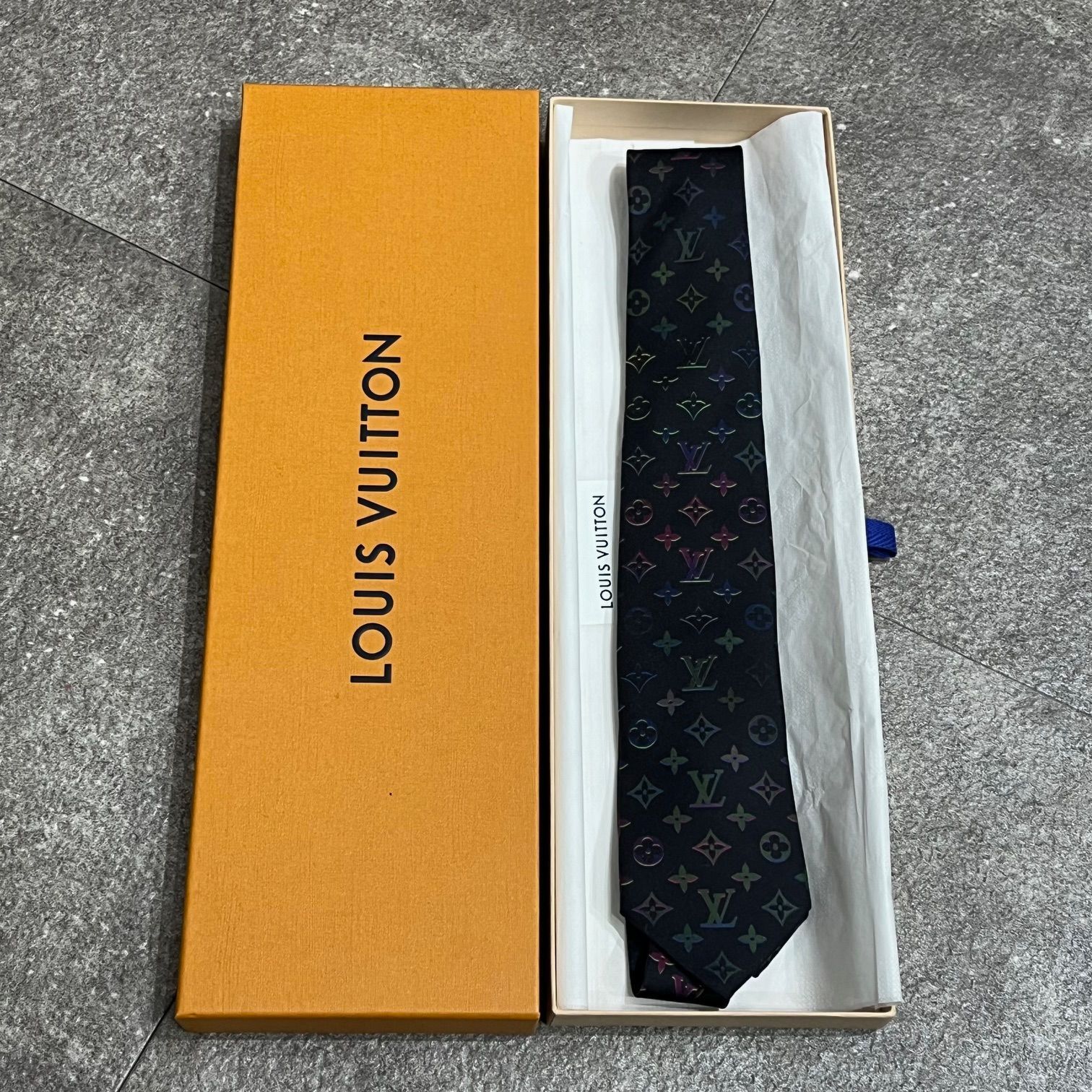 国内正規 LOUIS VUITTON 23AW モノグラム ネクタイ ネオン