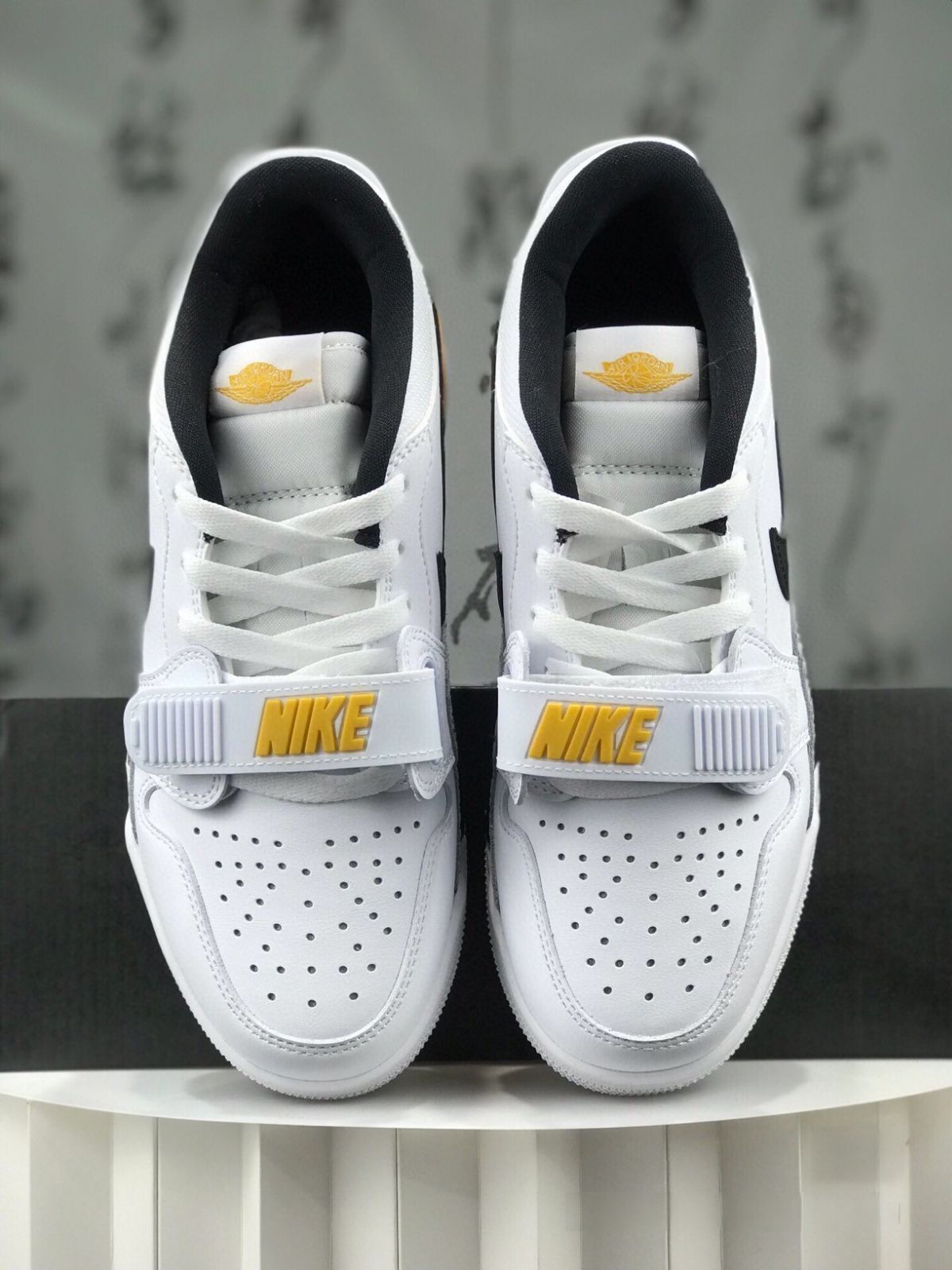 お値下げしました??即購入?? NIKE AIR JORDAN LEGACY 312 LOw