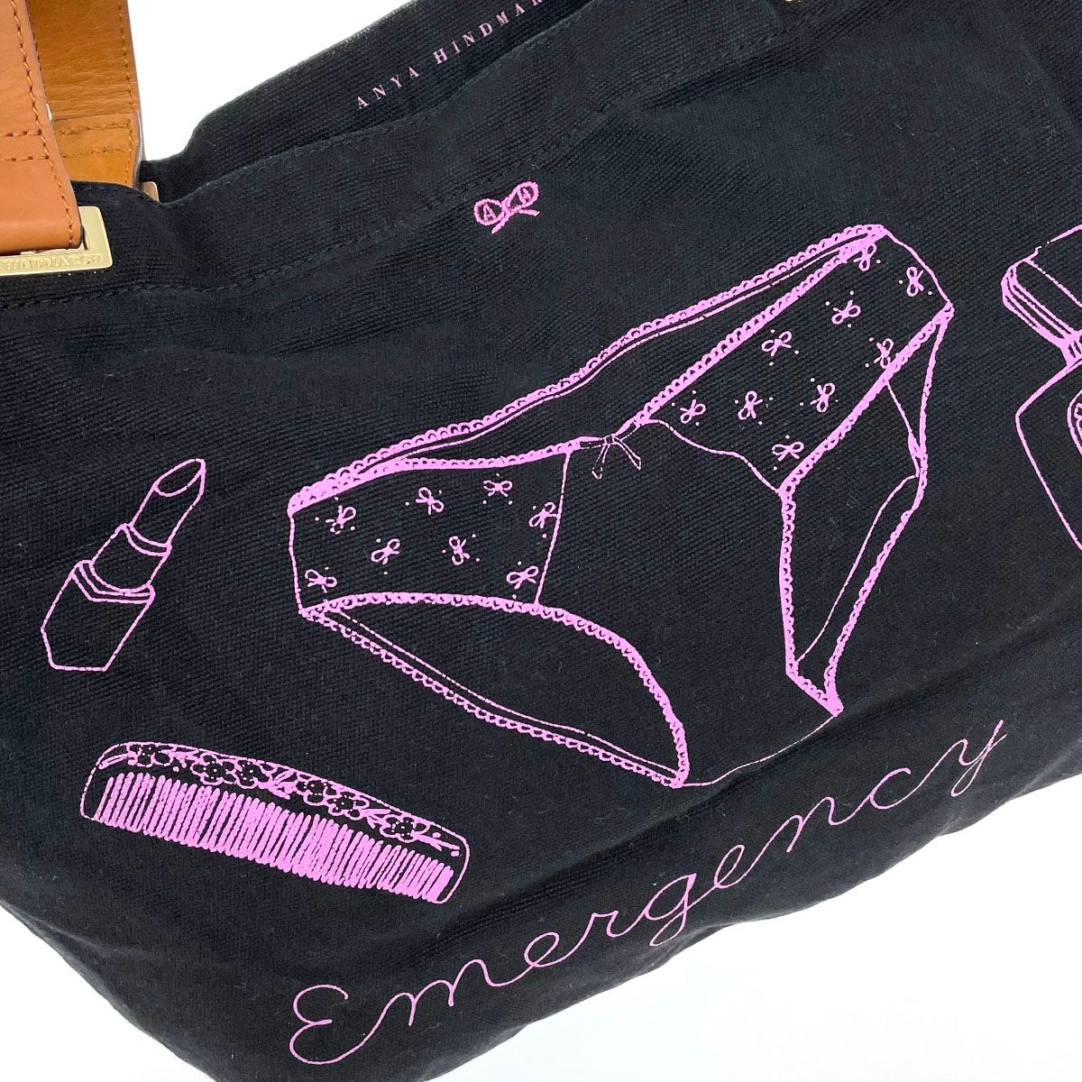 ANYA HINDMARCH アニヤハインドマーチ エマージェンシーキット トート