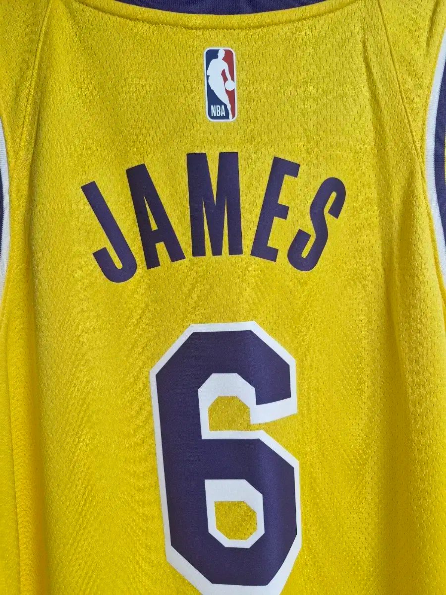 Lakers レブロン
