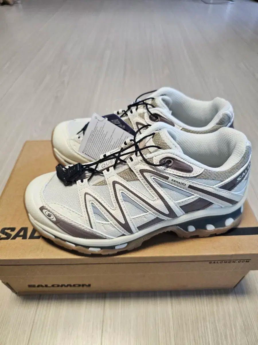 SALOMON サロモン xt クエスト 240 サイズ