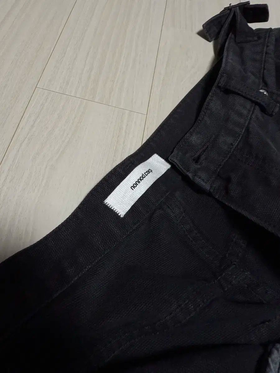 パッケージ付属 Nonnod ダブルニー パンツ 黒 2 サイズ