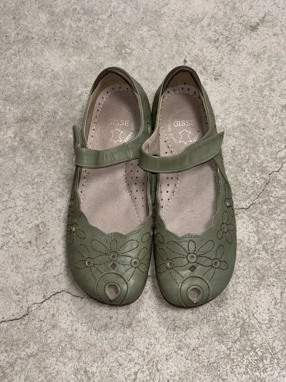 Gisse ストラップ フラットシューズ KIN-KAAI_COM