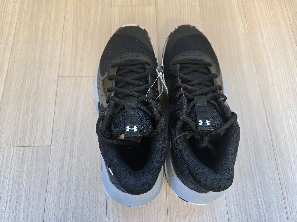 アンダーアーマー