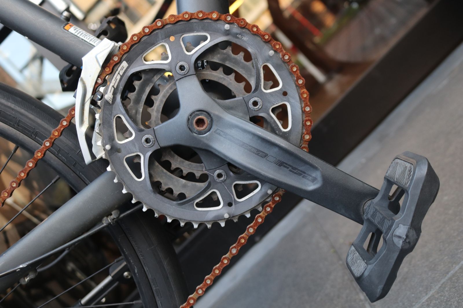 クロスバイク 東京南麻布店