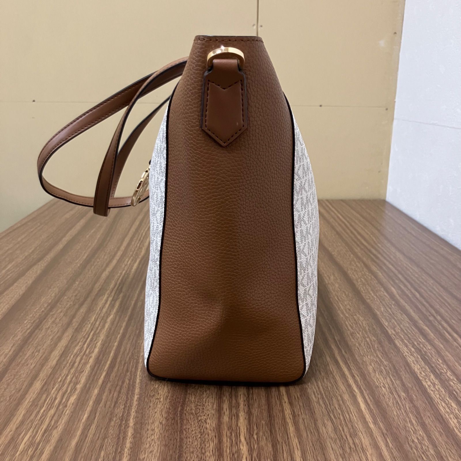 ◼︎MICHAEL KORS マイケルコース トートバッグ 茶 ブラウン 白 