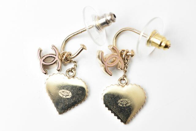 シャネル ピアス CHANEL スイングピアス CCマーク/ハートモチーフ