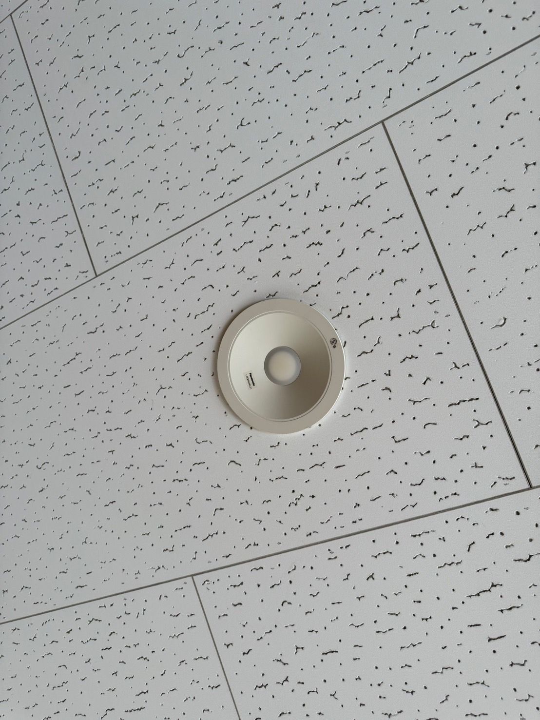 LEDダウンライト LSEB5606LE1