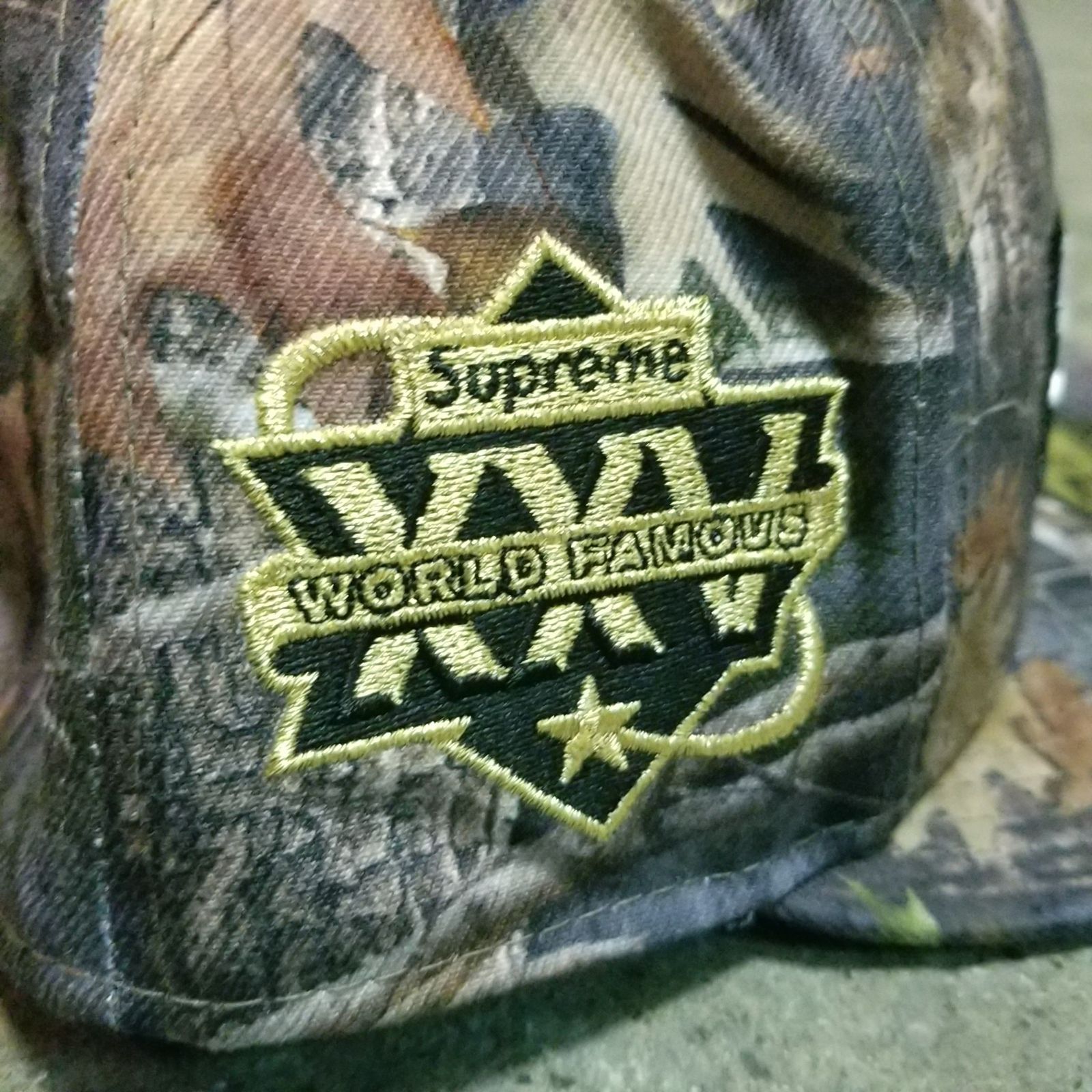 Supreme 25ss × Championship Box Logo New Era TrueTimber Kanati