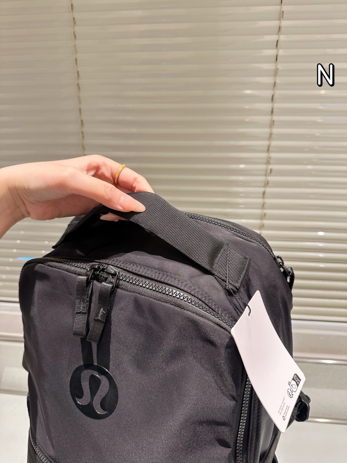 今日特価】Lululemon New Crew バックパック 22L-WTO輸入1