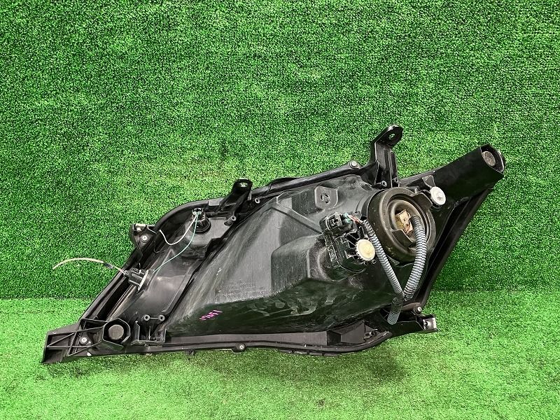 カローラフィールダー NZE164G 右ヘッドランプ ヘッドライト 1.5X コイト 12-581 81130-12J00 9AF