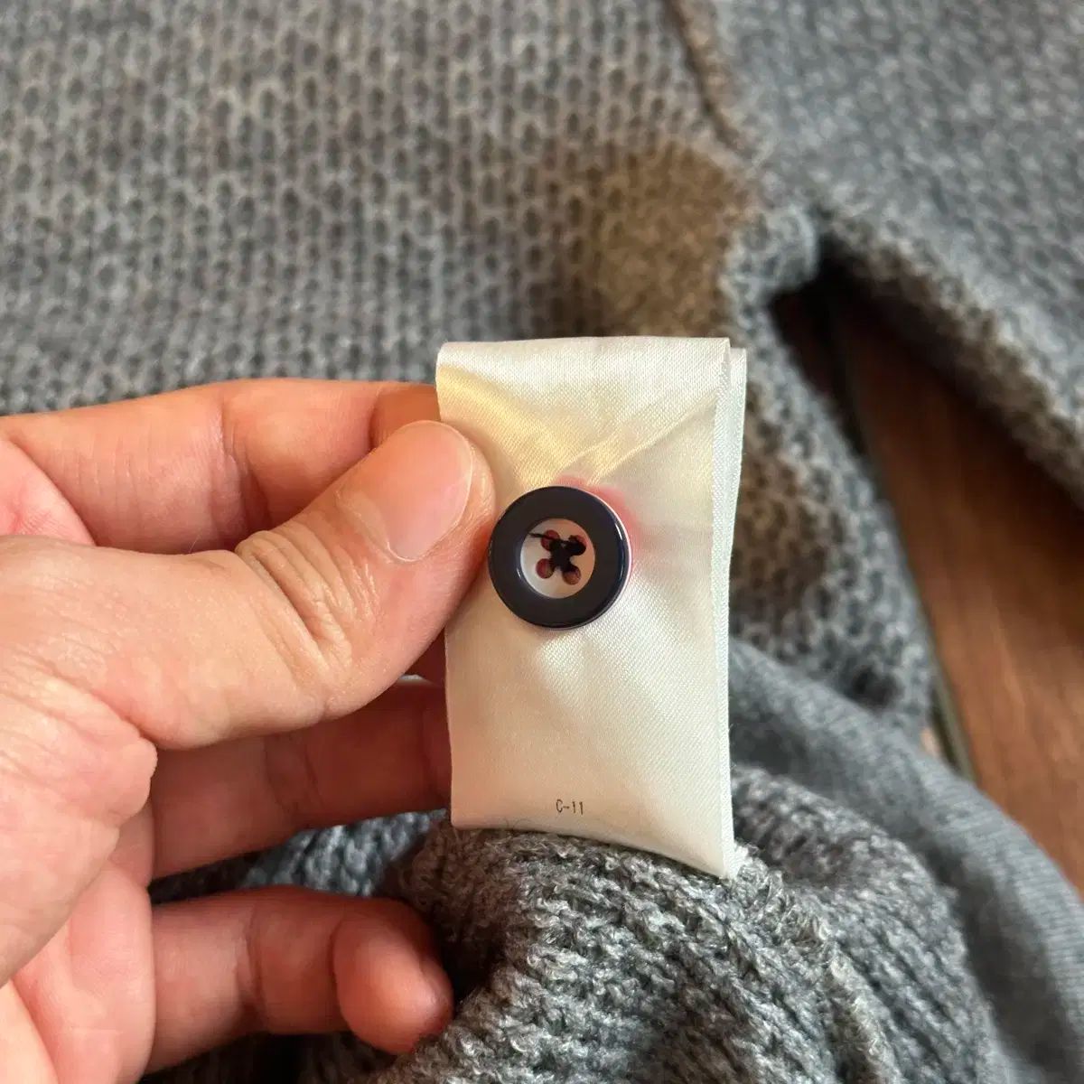 カーディガン M