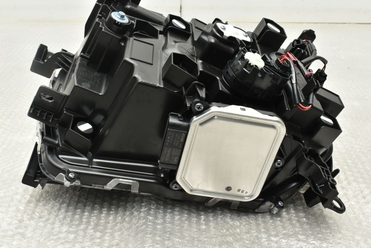 新車外し 美品】トヨタ ランドクルーザー250 VX 純正 LED ヘッドライト 新車外し 美品】トヨタ ランドクルーザー250 VX 純正 LED ヘッドライト