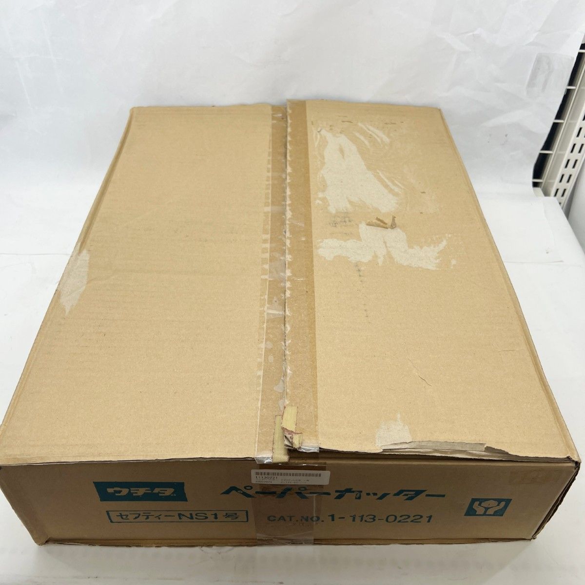 ペーパーカッター