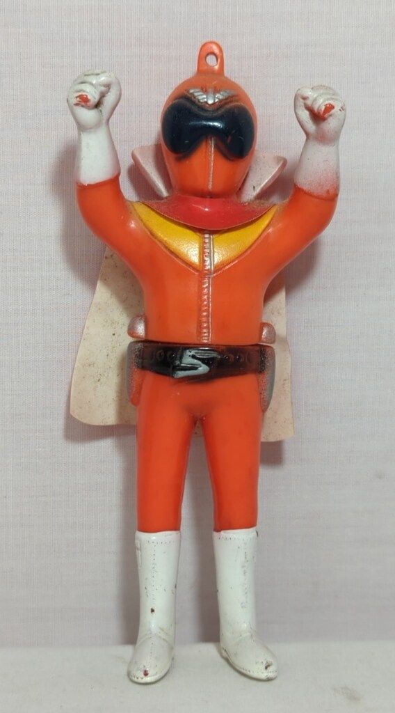 希少　アカレンジャー　ペンダント型ソフビ ポピー ペンダントソフビ アカレンジャー ペンダント 赤成型万歳
