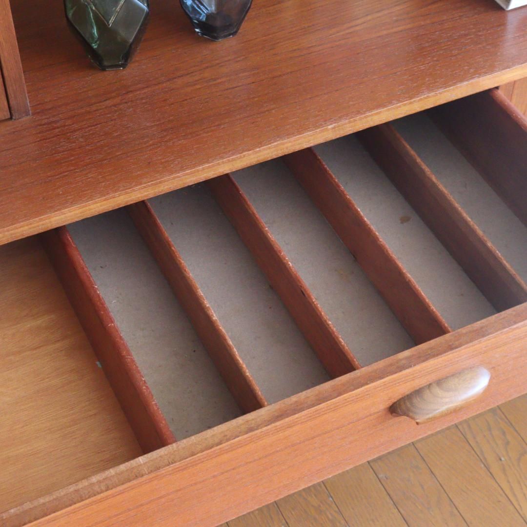 英国アンティークG-planジープランカップボード/木製キャビネット89