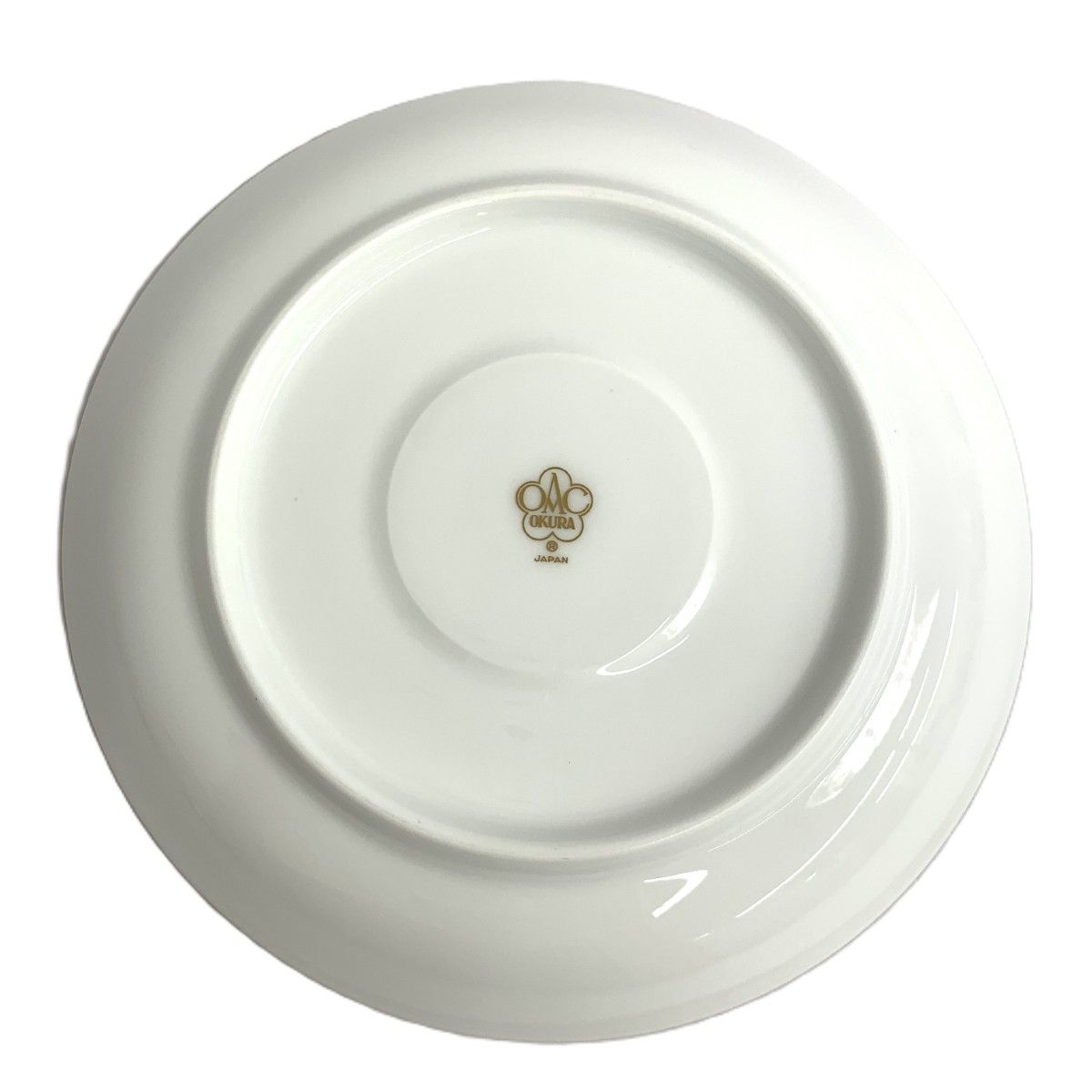 美品 オオクラトウエン カップ＆ソーサー The Okura 美品 OKURA 大倉陶園 色蒔き カップ＆ソーサー ティー コーヒー 兼用