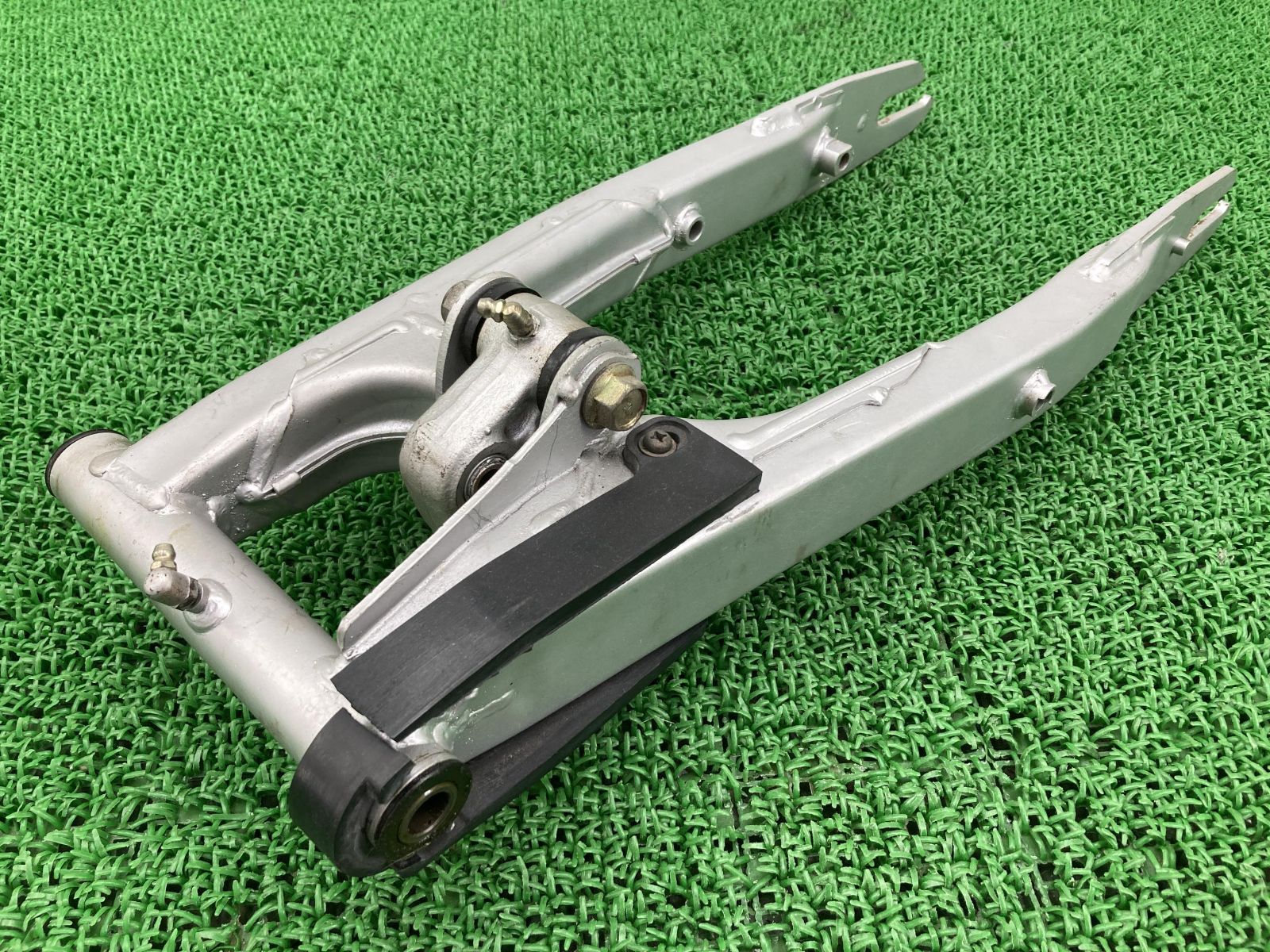 TLR200 純正エンジンハンガー TLR200 純正エンジンハンガー TLR200