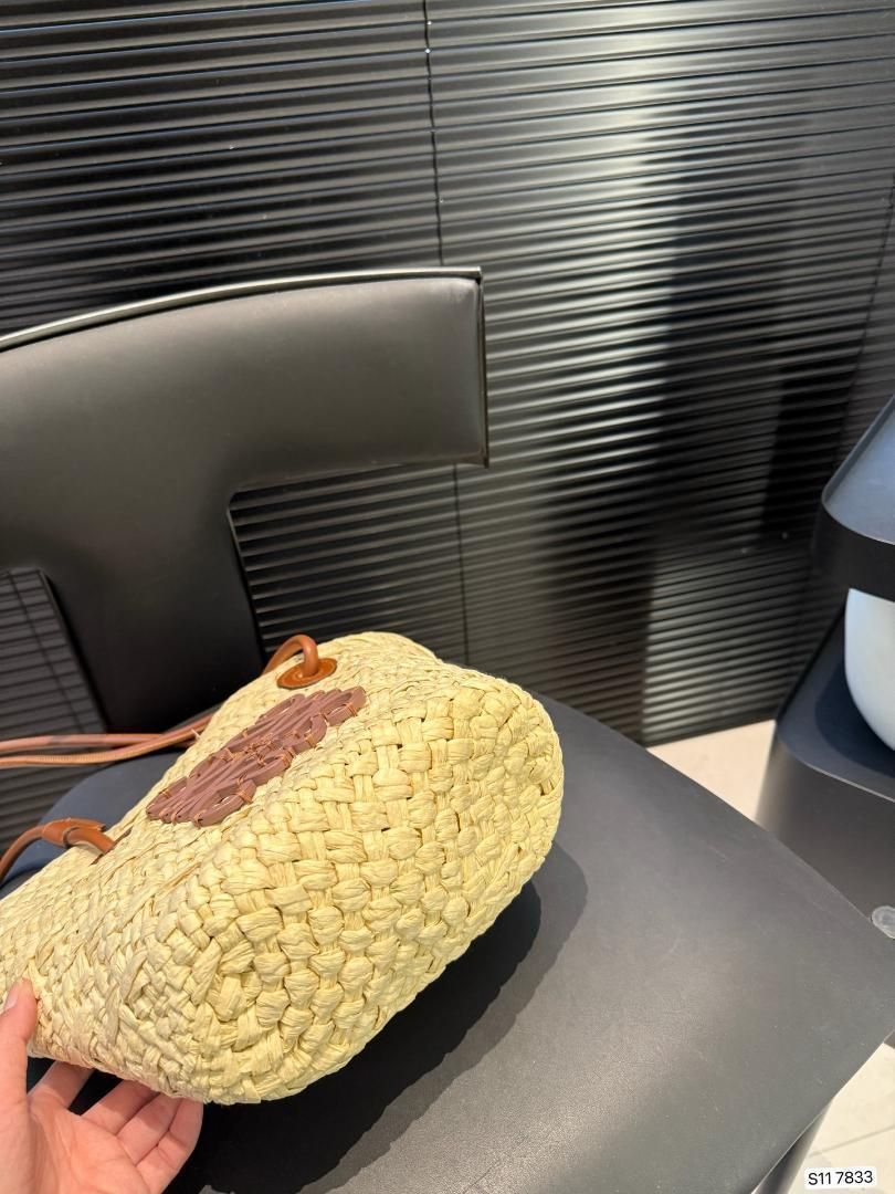 ショルダーバッグ