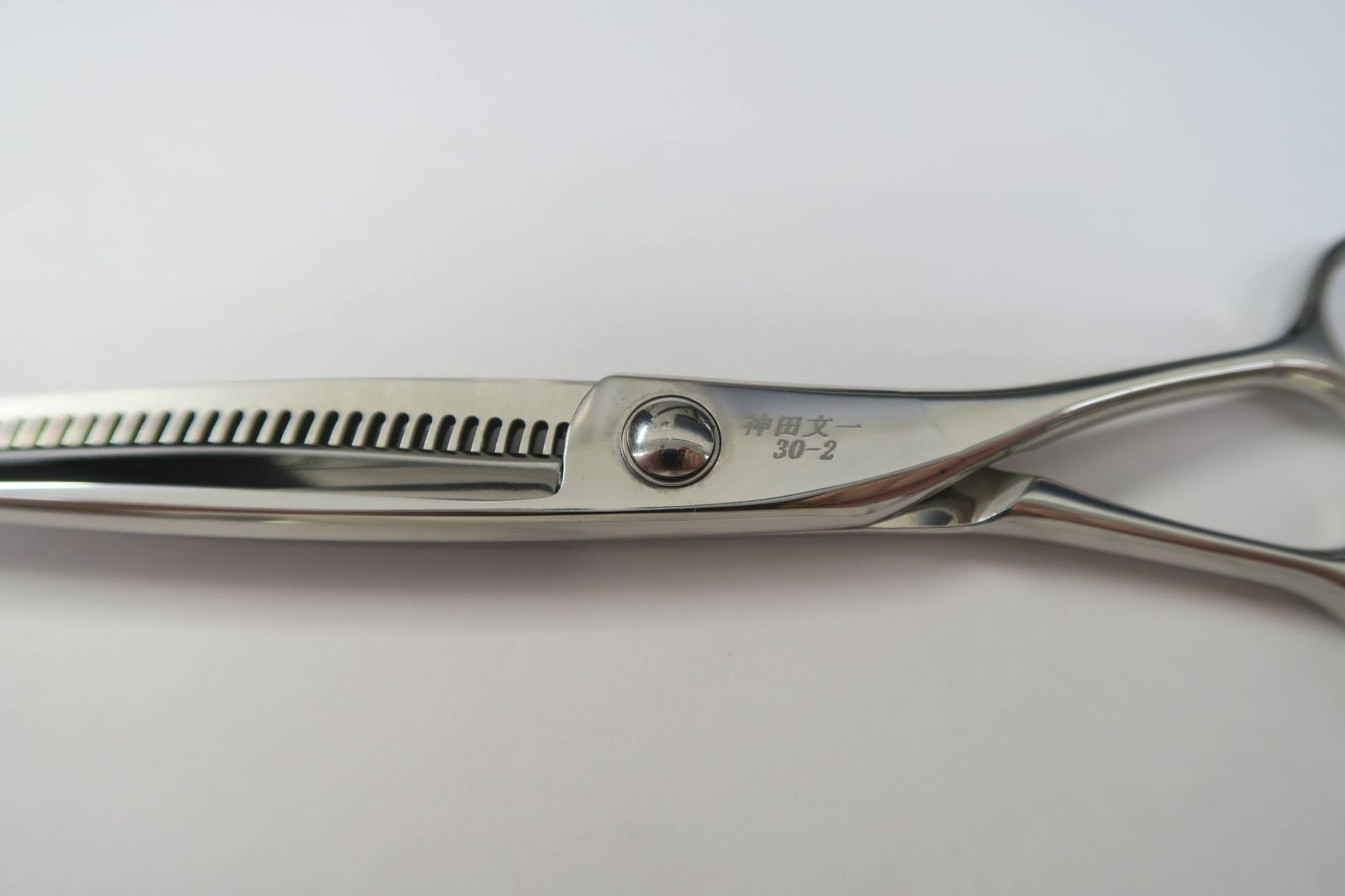 神田文一商店 Jin シザー 理容鋏 梳き ハサミ 16 6.6inc 美容師 理容師 カットシザー 神田文一商店