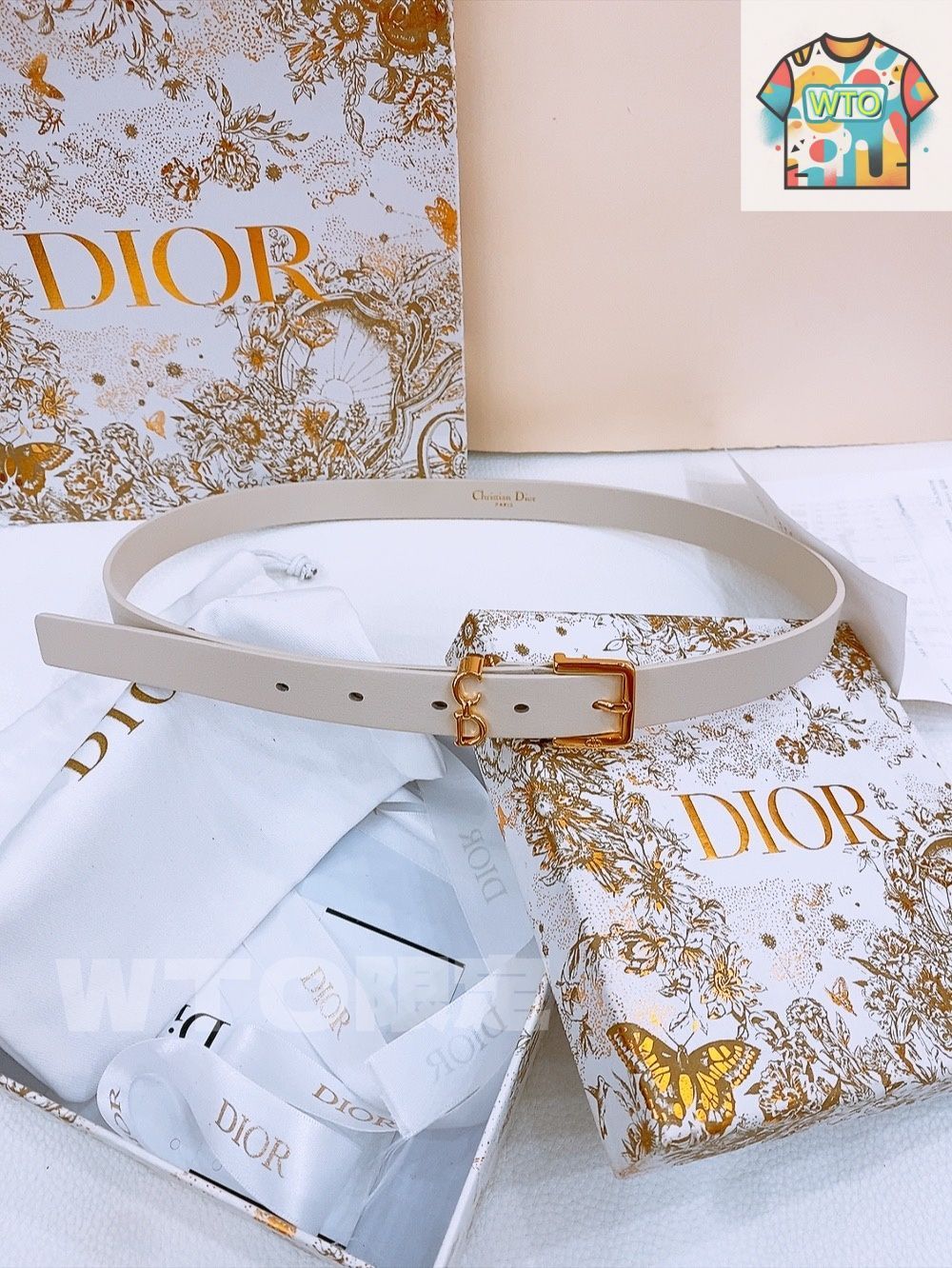 ★送料・関税込★DIOR★サドルベルトサンドローズ★ ☆送料・関税込☆DIOR☆サドルベルトサンドローズ☆ (Dior