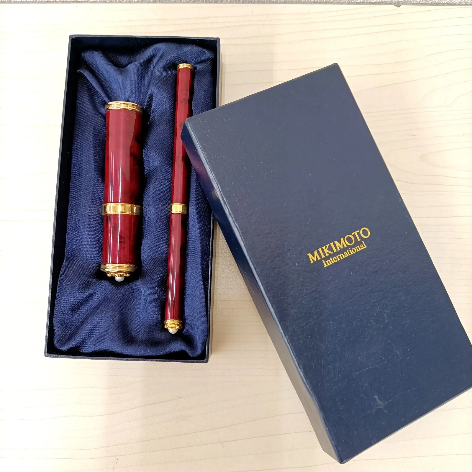 MIKIMOTO リップブラシ&アトマイザー　香水入れ　自宅保管 未使用 MIKIMOTO ミキモト リップブラシ＆アトマイザー 新品同様 メイク