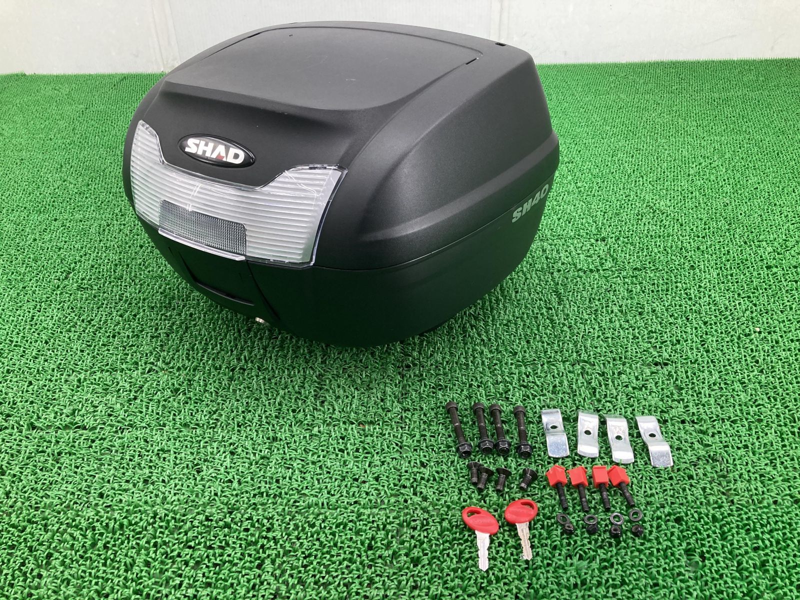 SHAD製 リアボックス 社外 中古 バイク 部品 SH40 割れ欠け無し 