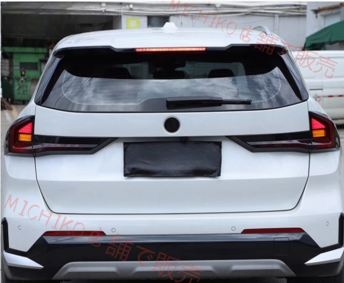 外装ガーニッシュ